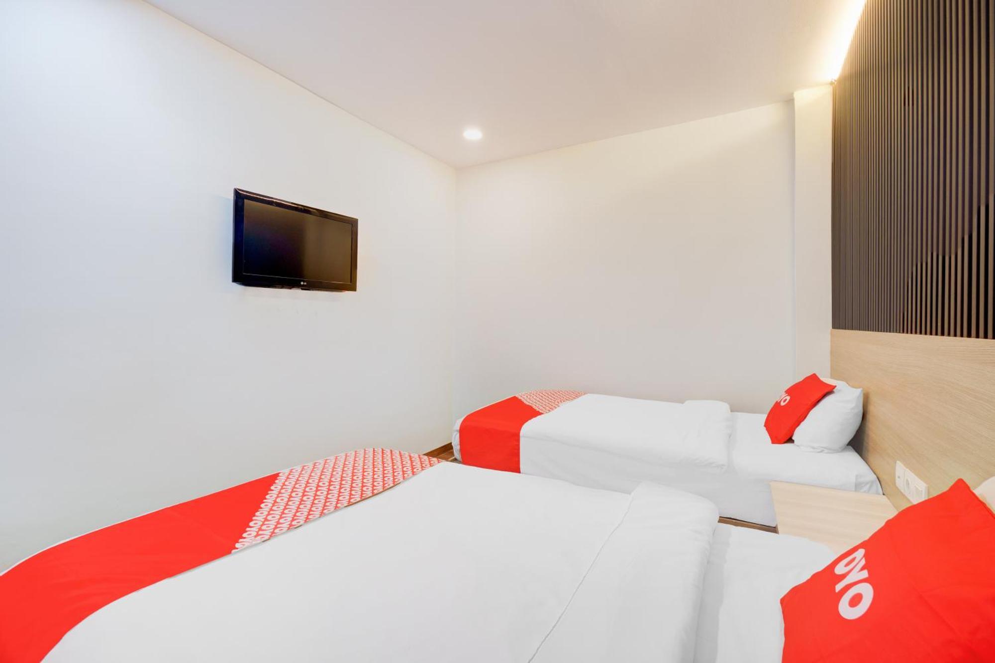 Capital O 94542 Hotel Suba Jakarta Exterior photo